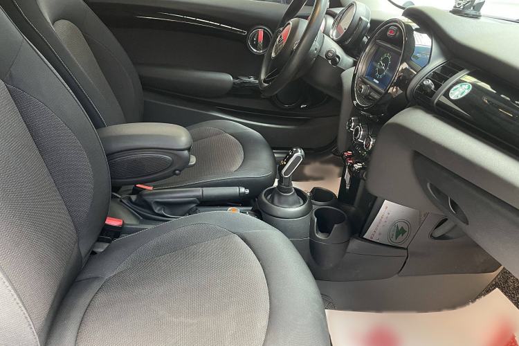 Used  MINI 2019 1.5T ONE PLUS
