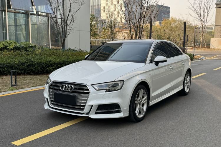 Used Audi A3 2020 Limousine 35 TFSI Fashion Edition China VI Emission Standard