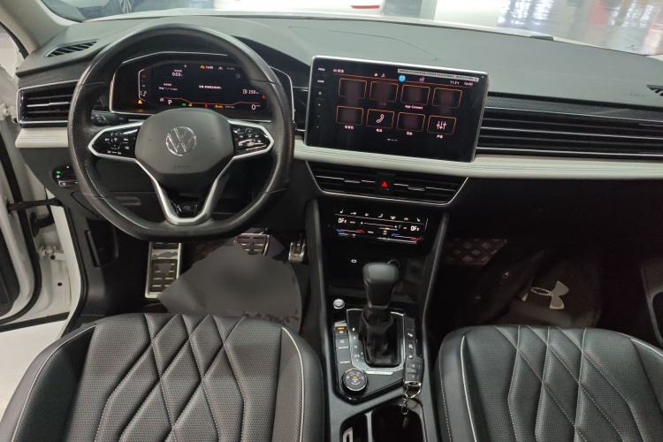 Used Volkswagen Tiguan L 2023 Facelifted 380TSI Automatic All-Wheel Drive R-Line Plus Version 7-Seater