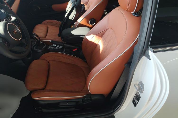 Used  MINI 2023 Updated 2.0T COOPER S Artist
