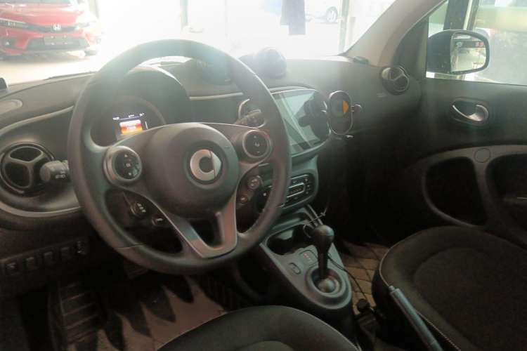 Used  fortwo 2018 1.0L 52kW Hardtop Passion Edition China V Standard