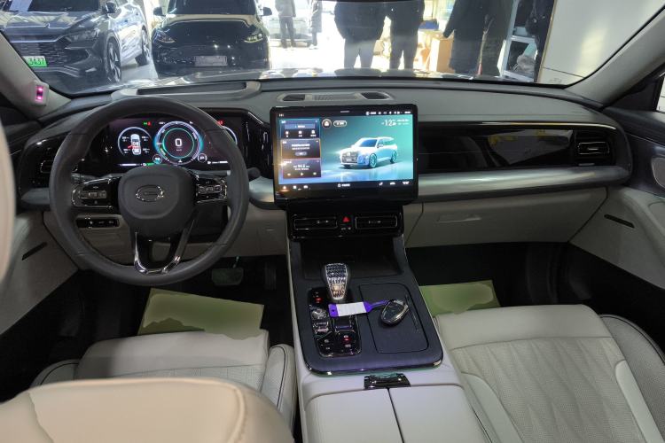 Used GAC Trumpchi GS8 2022 Dual-Engine Series 2.0TM Two-Wheel Drive Prestige Edition (7 Seats)