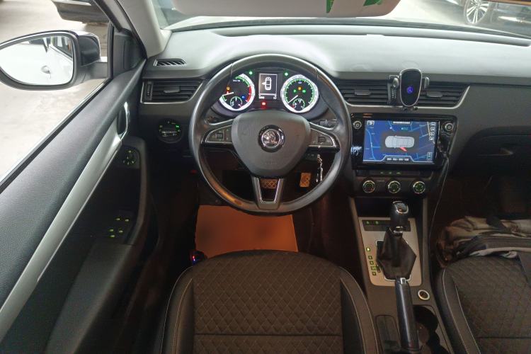 Used Skoda Octavia 2018 TSI280 DSG Luxury Edition
