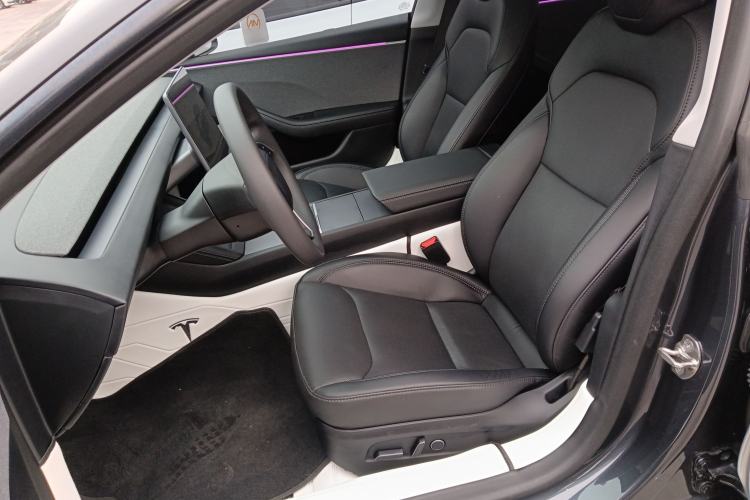 Used Tesla Model 3 2023 Rear-Wheel-Drive Version
