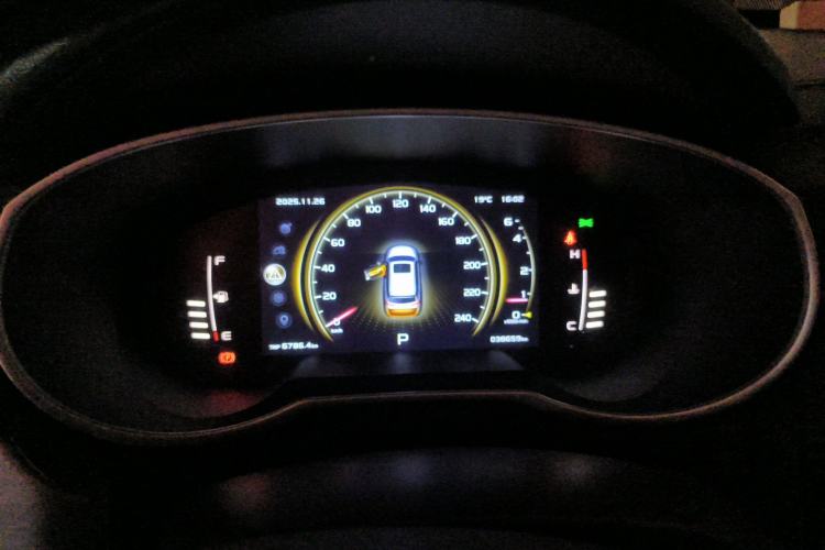 Used Geely Auto Emgrand X7 Sport 2021 Million Edition 1.8TD DCT Two-Wheel Drive Comfort Model
