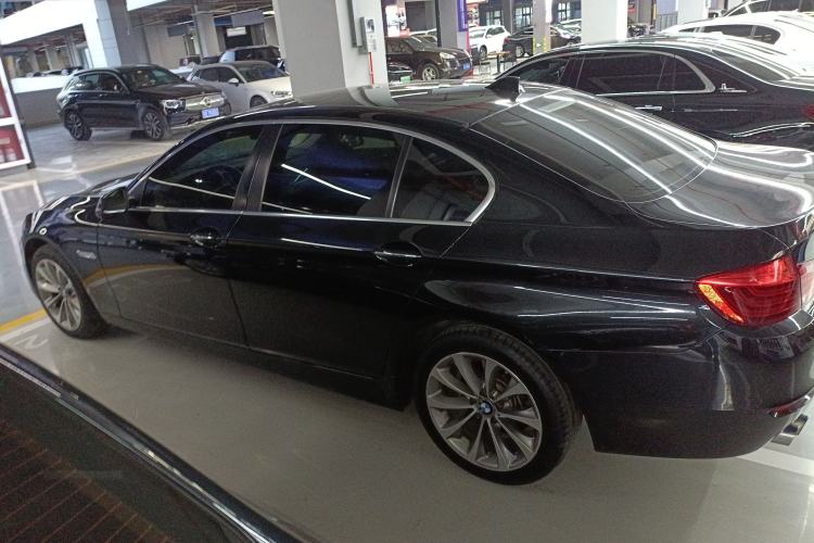 Used BMW 5 Series 2017 525Li Leading Model
