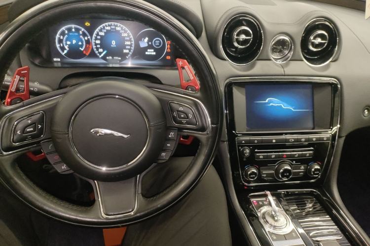 Used Jaguar XJ 2016 XJL 2.0T Two-Wheel-Drive Elegant Business Edition