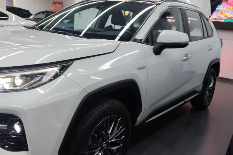 Used Toyota Wildlander 2023 Dual-Motor 2.5L E-CVT Four-Wheel Drive Prestige Edition
