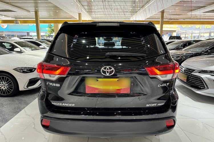 Used Toyota Highlander 2018 2.0T Four-Wheel Drive Luxury Version 7 Seats China VI Standard
