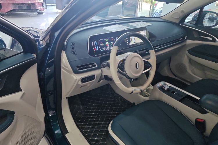 Used ORA Good Cat 2023 401 km Standard Range Comfort Version Lithium Iron Phosphate
