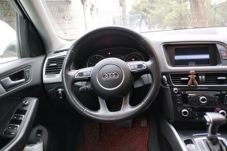Used Audi Q5 2015 40 TFSI Technology Edition
