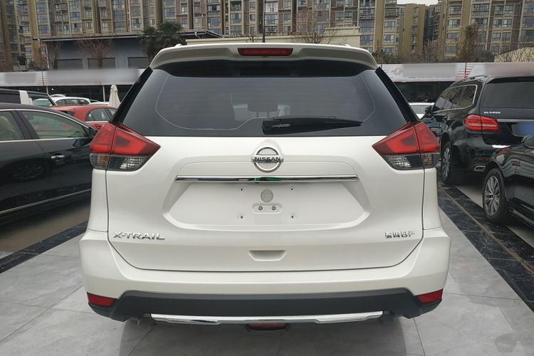 Used Nissan X-Trail 2023 Classic 2.0L Two-Wheel Drive Smart Connect Premium Edition
