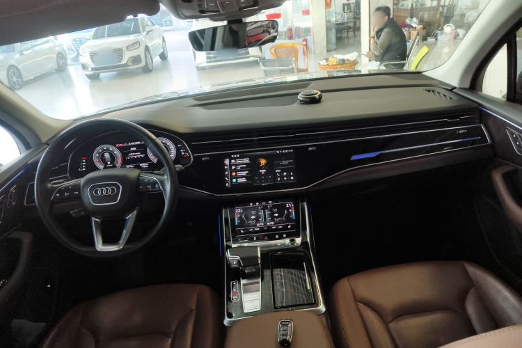 Used Audi Q7 2021 45 TFSI quattro S line Sport model