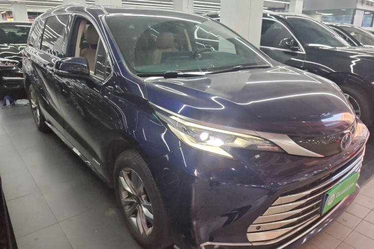 Used Toyota Sienna 2021 2.5L Hybrid Ultimate Edition
