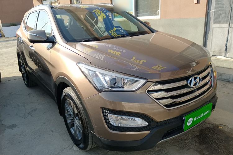 Used Hyundai Santa Fe 2015 2.4L Automatic All-Wheel Drive Smart Version 5 Seats