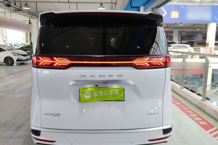 Used Denza D9 2024 DM-i 980 Four-Wheel Drive Flagship Model