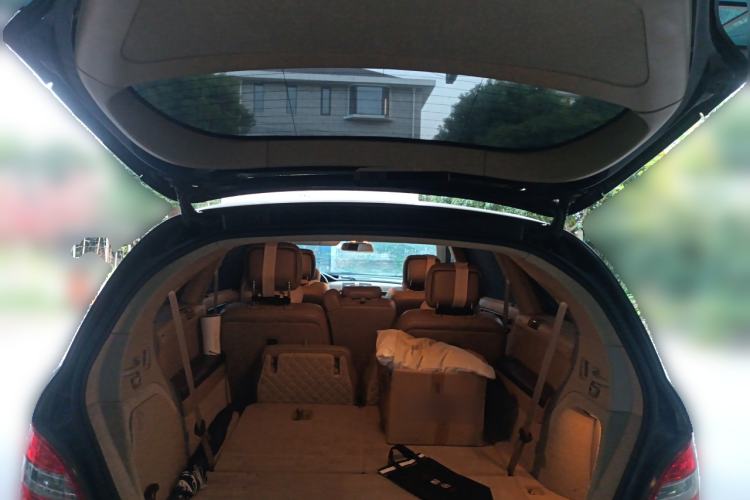 Used Mercedes-Benz R-Class 2017 R 320 4MATIC Business Edition Prestige Model
