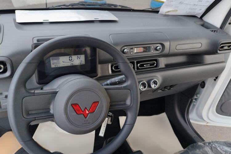 TDK.VehicleDetails.img