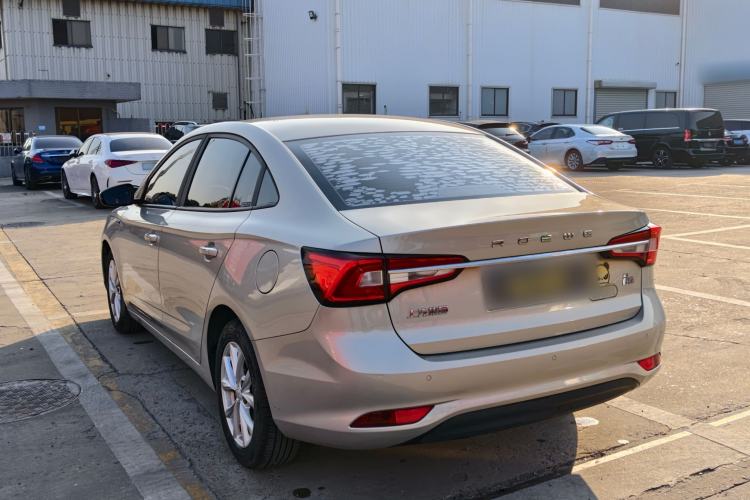 Used Roewe i5 2020 1.5L Manual 4G Connect Luxury Edition
