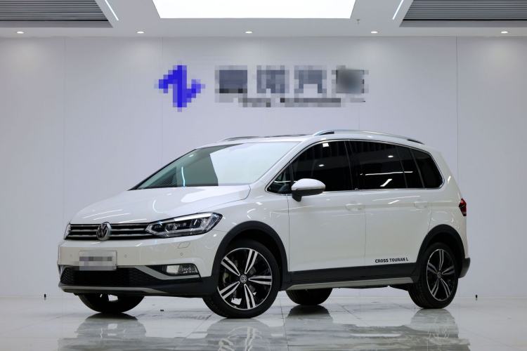 Used Volkswagen Touran 2018 Volkswagen Touran L 280TSI DSG Boundary Edition 7 Seats China VI Standard
