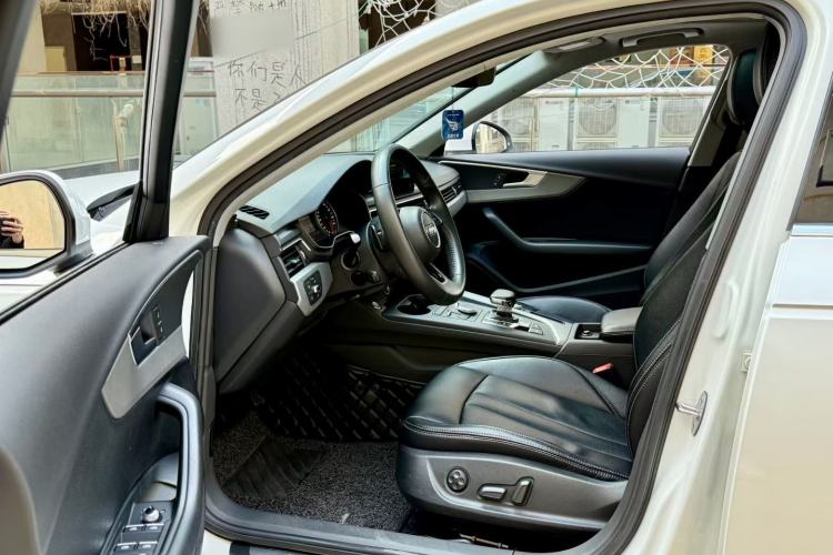 Used Audi A4L 2017 Plus 40 TFSI Ambition Model