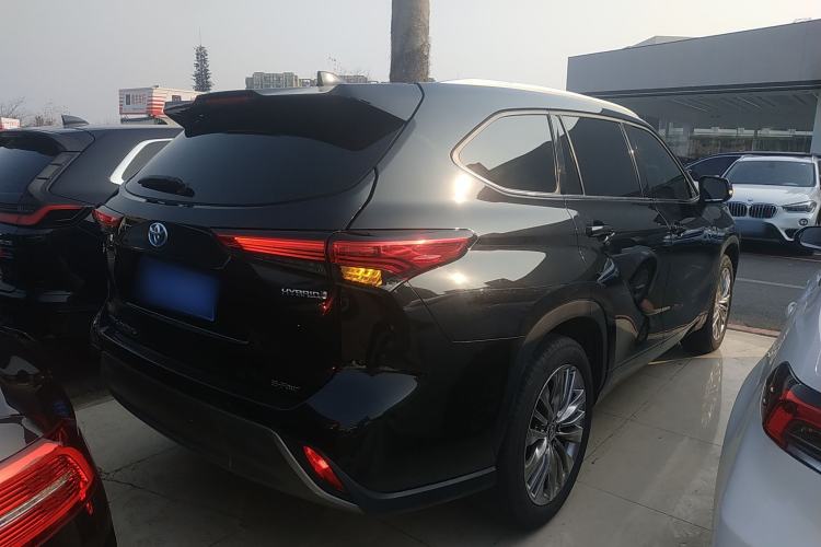 Used Toyota Highlander 2023 2.5L Smart Electric Hybrid Dual-Engine Four-Wheel Drive Prestige Version – 7 Seats

