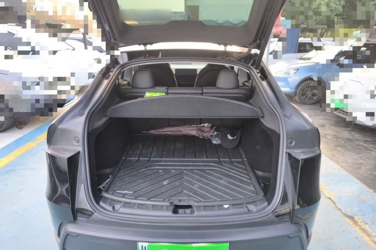 Used Tesla Model Y 2025 Updated Version Long-Range All-Wheel Drive
