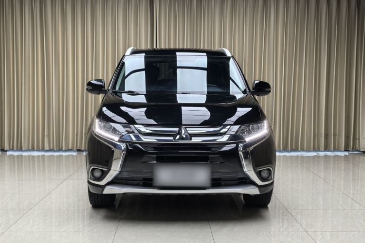 Used Mitsubishi Outlander 2017 2.0L Two-Wheel Drive Glory Edition 5 Seats