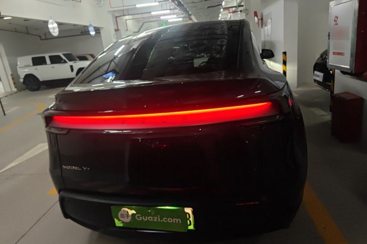 Used Tesla Model Y 2025 Long-Range All-Wheel Drive First Edition
