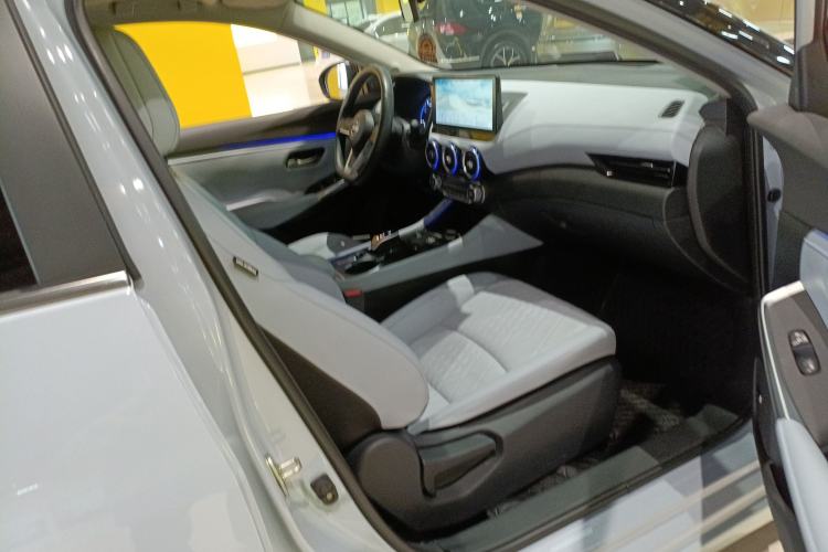 Used Nissan Sylphy 2023 Super Hybrid Electric Drive Ultra-Luxury Model