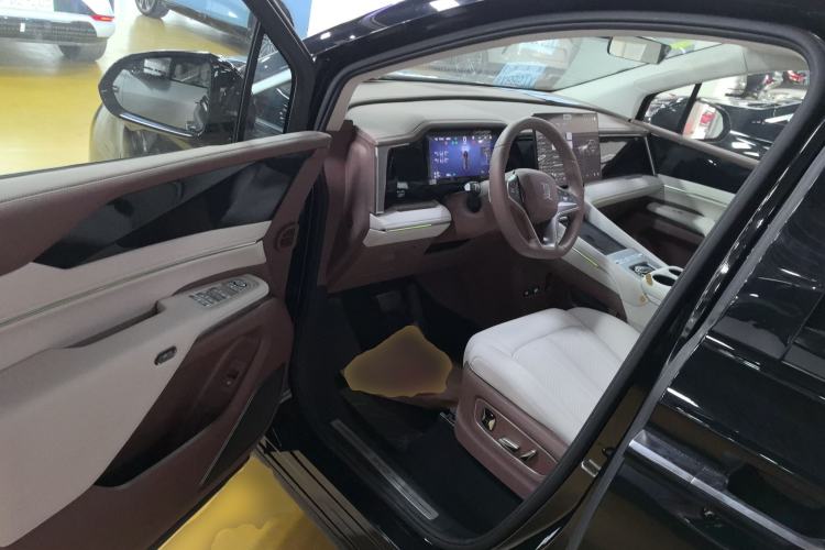 Used BYD Xia 2025 DM-i 1.5T 180km Beyond Edition
