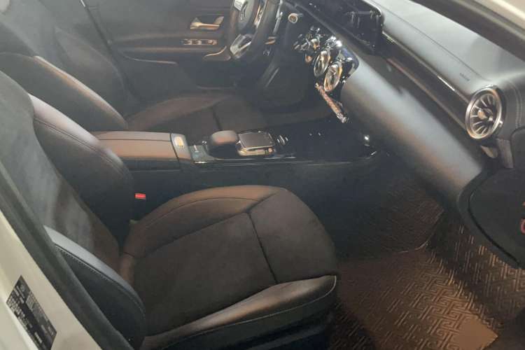 Used Mercedes-Benz A-Class 2022 Revised Version A 200 L Sport Sedan Fashionable Style
