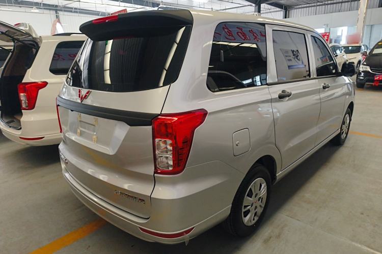 Used Wuling Hongguang 2021 1.5L Revised S Base Version with Electric Power Steering LAR
