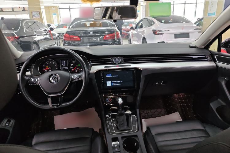 Used Volkswagen Magotan 2019 330TSI DSG Leading Model China VI Standard
