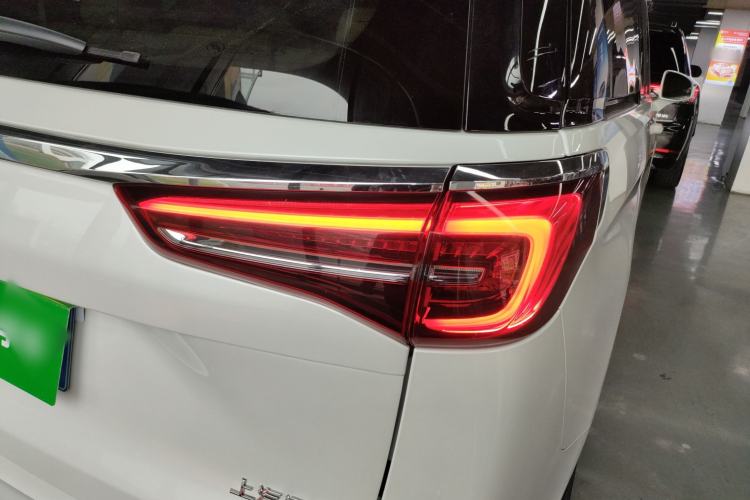 Used Buick GL8 2022 ES Landtrek 653T Luxury Edition
