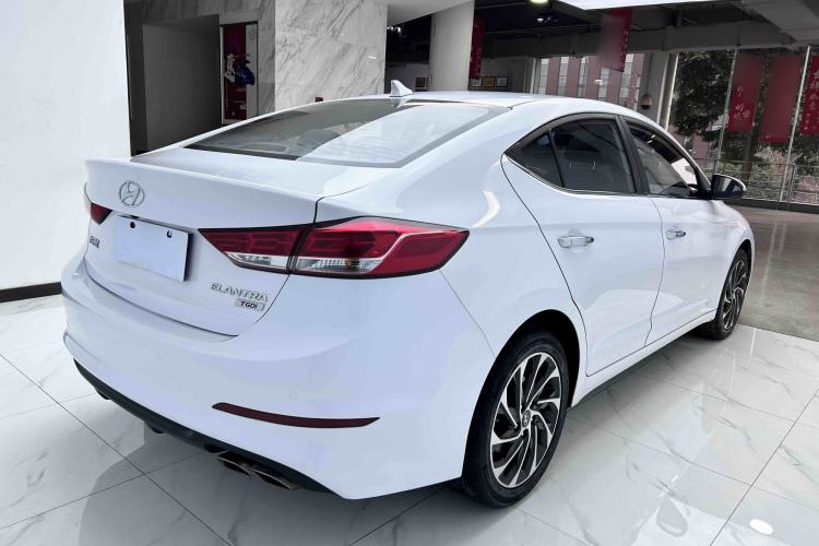 Used Hyundai Elantra 2019 1.4T Dual-Clutch Xuan Dong · Dynamic Model
