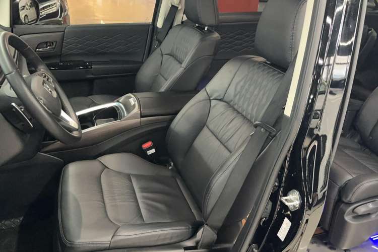 Used Honda Elysion 2022 2.0L eHEV Luxury First Edition
