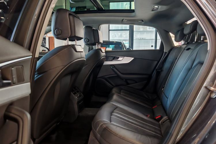 Used Audi A4L 2020 40 TFSI Fashion Dynamic Model
