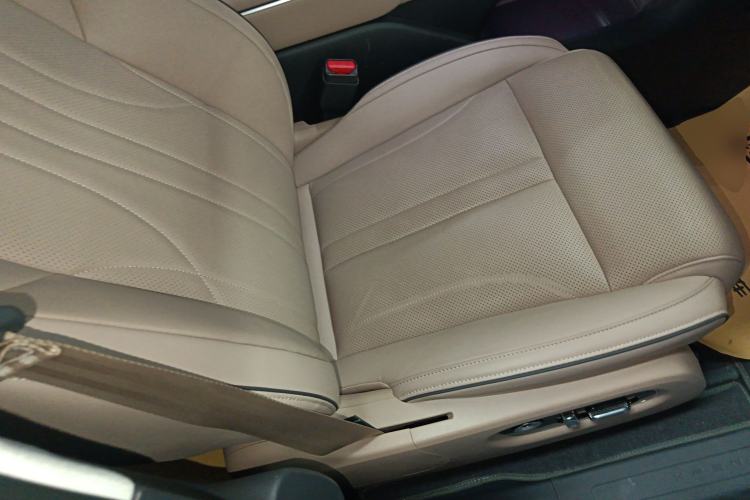 Used XPeng X9 2025 740 Ultra-Long Range Max