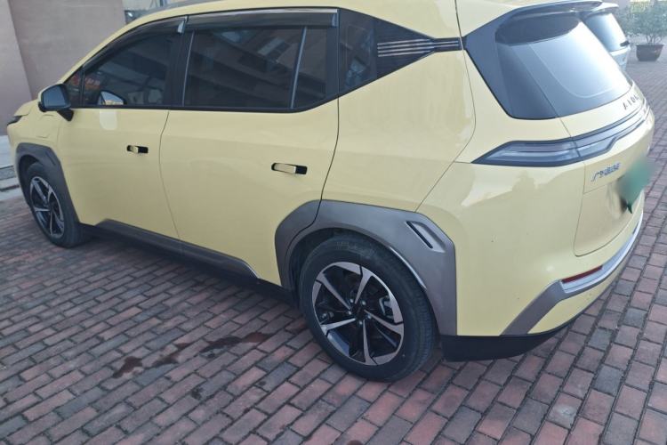 Used AION Y 2022 Plus 70 Smart Edition