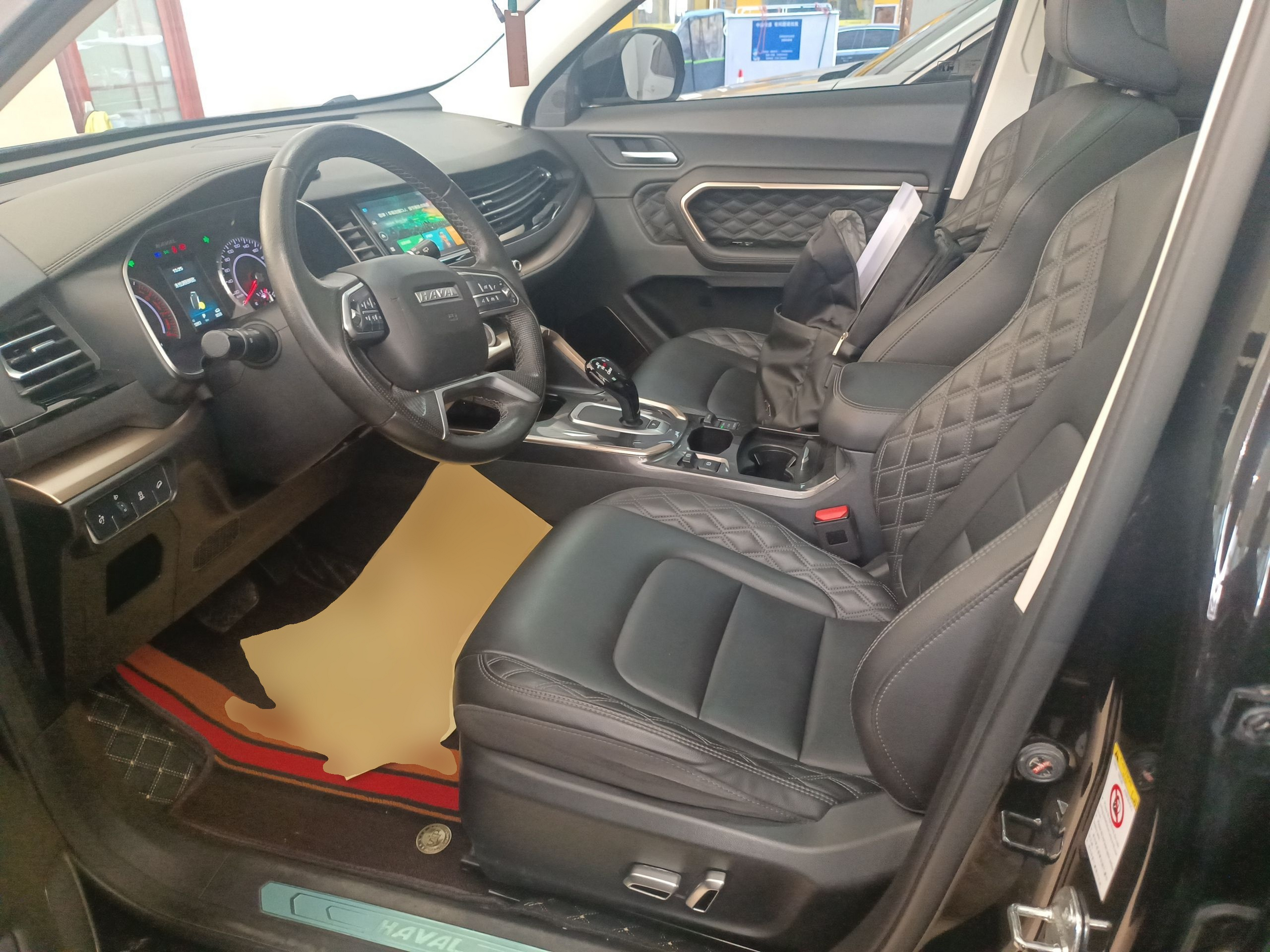 المقاعد الأمامية داخل السيارة