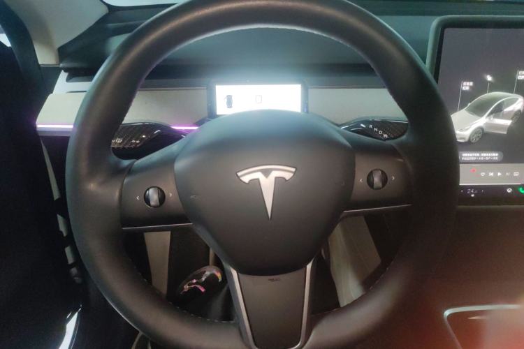 Used Tesla Model Y 2023 Rear-Wheel-Drive Version
