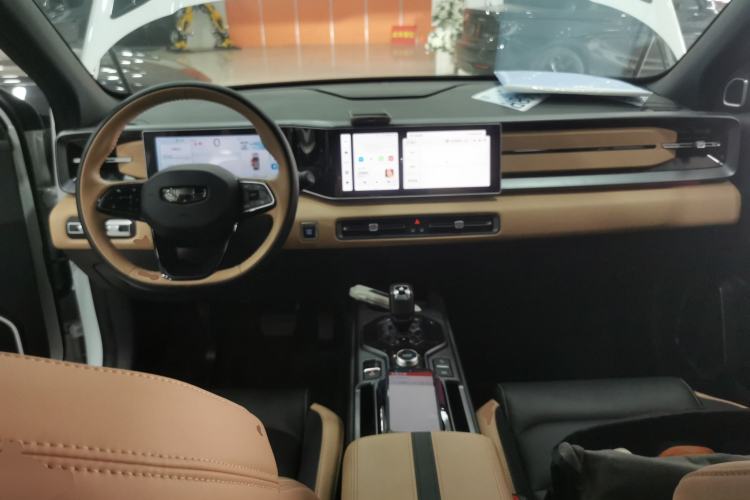 Used Geely Auto icon 2025 Linglong 1.5TD Ruyi Edition