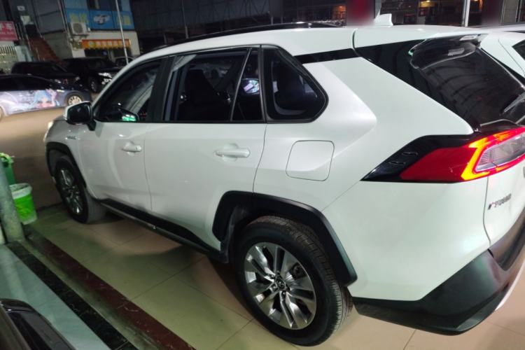 Used Toyota Wildlander 2020 Dual-Engine 2.5L E-CVT Two-Wheel Drive Luxury Edition