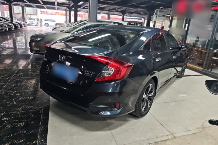 Used Honda Civic 2016 220TURBO CVT Prestige Edition
