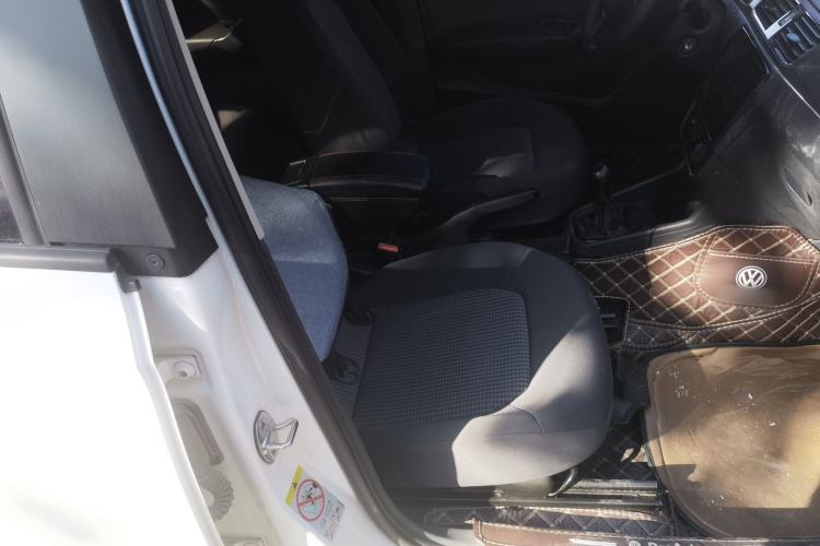 Used Volkswagen Santana 2016 1.6L Manual Fashion Edition
