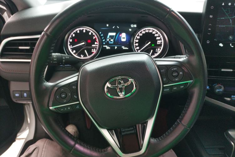 Used Toyota Camry 2023 2.0G Luxury Edition
