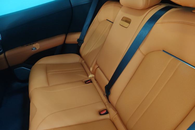 Used  YU7 2025 Ultra-Long Range All-Wheel Drive Pro Version
