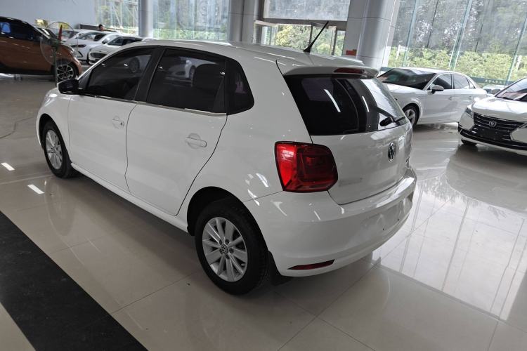 Used Volkswagen Polo 2016 1.4L Manual Fashion Model
