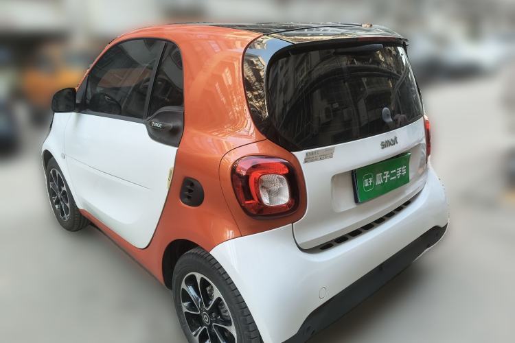 Used  fortwo 2015 1.0L 52 kW Hardtop Passion Edition
